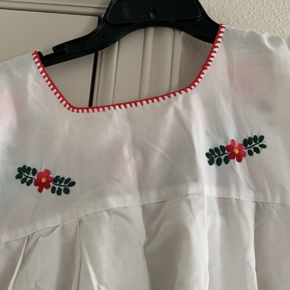 Mexican Embroidered Top White - Picture 4 of 10